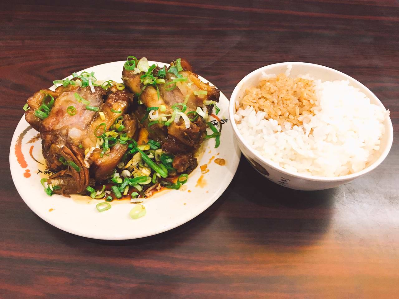 老牌張豬腳飯 》大稻埕美食 |  Taiwanese Pork Knuckle