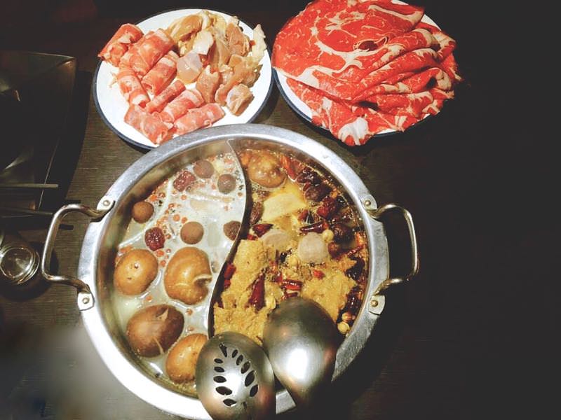 【 國父紀念館 | Taipei Food 】 蒙古紅火鍋吃到飽 | Mongolian Hot Pot | All You Can Eat